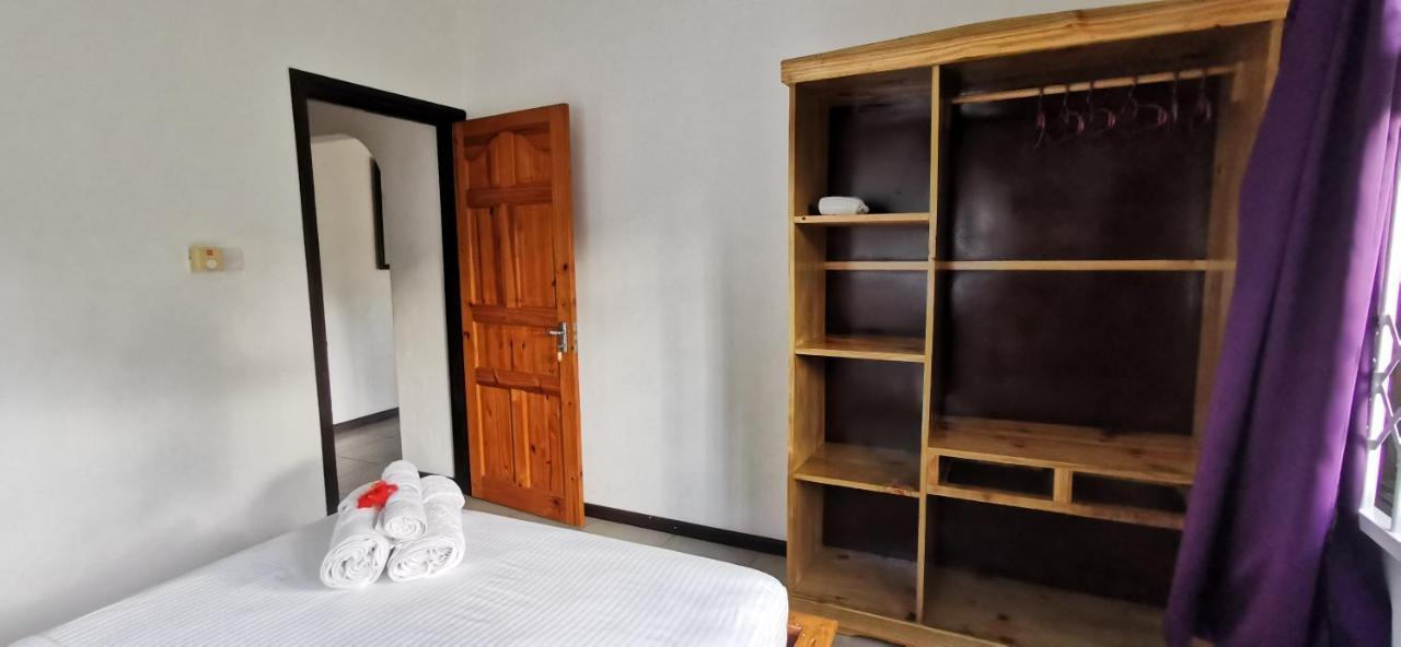 Chez Marva Grande Villa Corossol 3 A 12 Personnes La Digue Eksteriør bilde